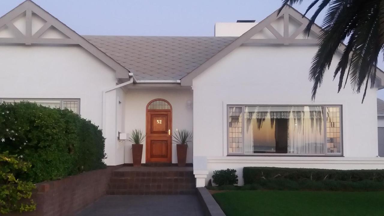 Haus Schaaf B&B Уолфиш-Бей Экстерьер фото